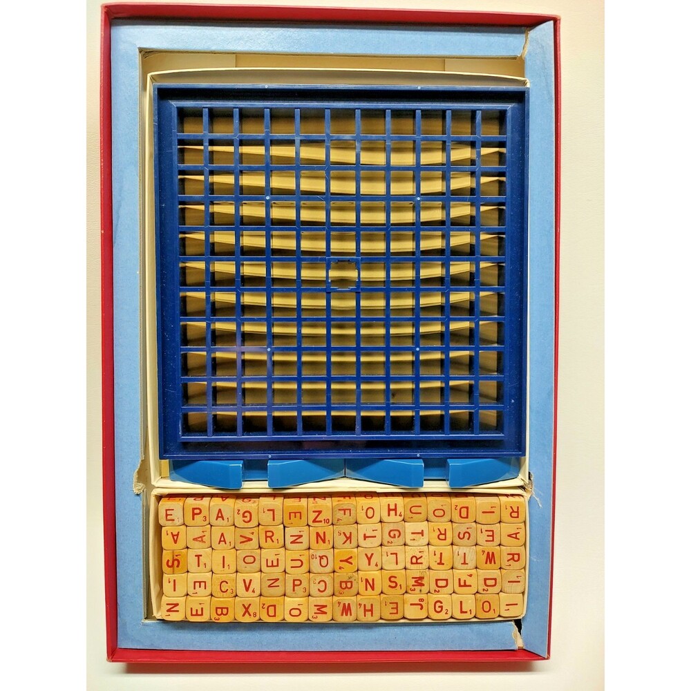 Vintage Scrabble Brand RSVP 3 dimensional game Selright New York